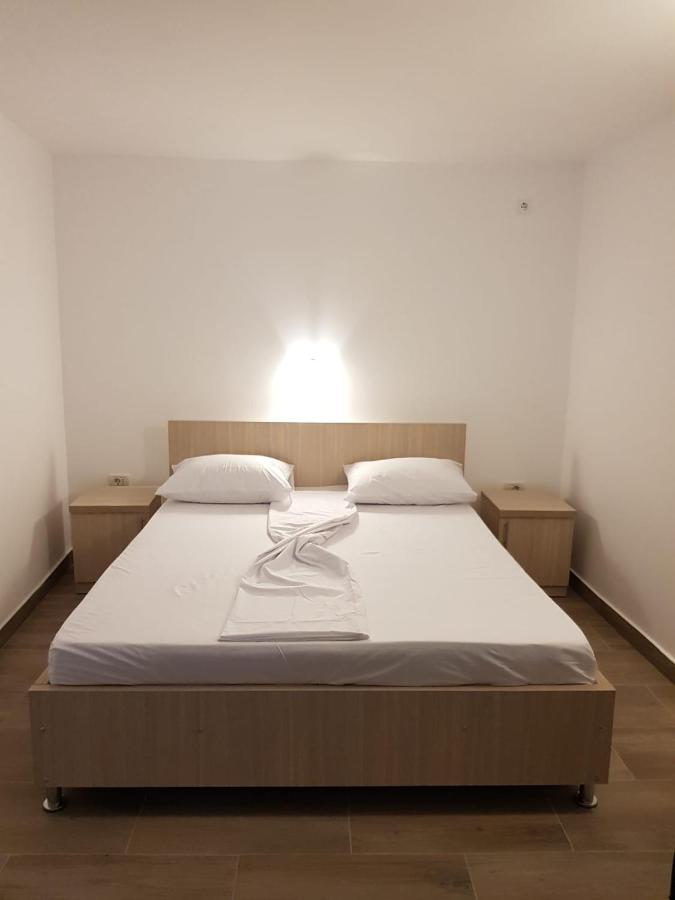 Evana House Костинешти Экстерьер фото