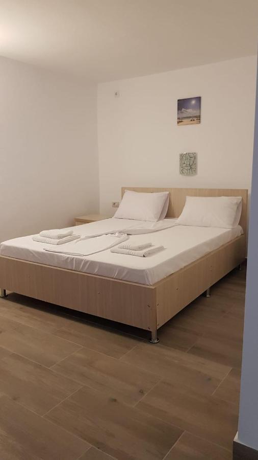 Evana House Костинешти Экстерьер фото