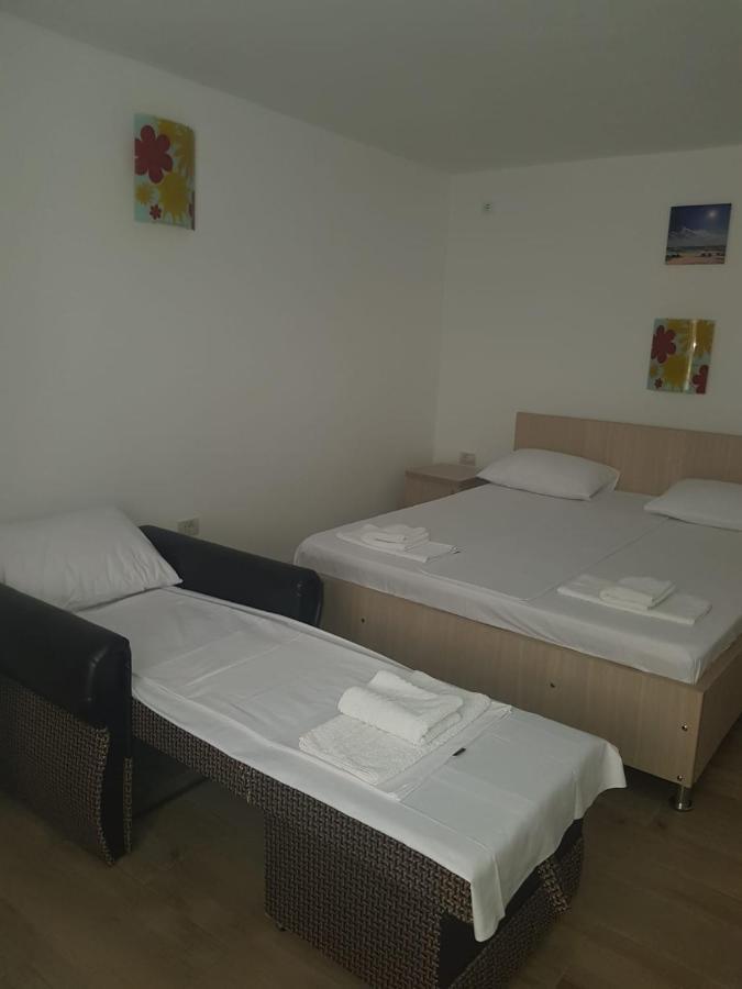 Evana House Костинешти Экстерьер фото