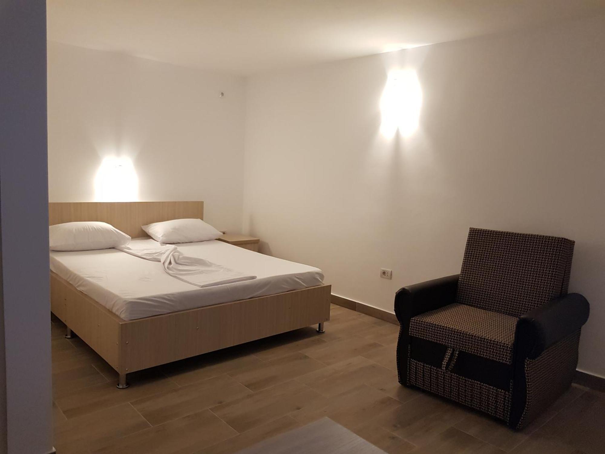 Evana House Костинешти Экстерьер фото