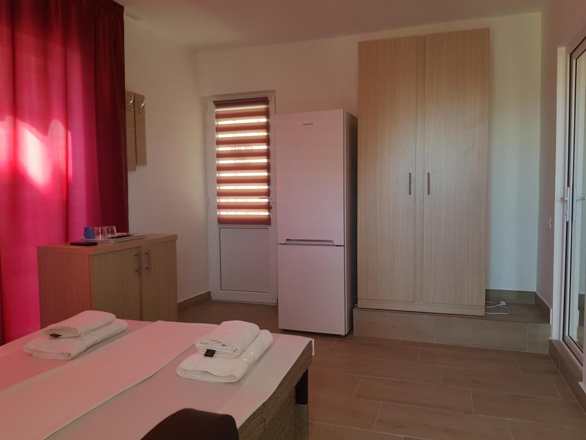 Evana House Костинешти Экстерьер фото