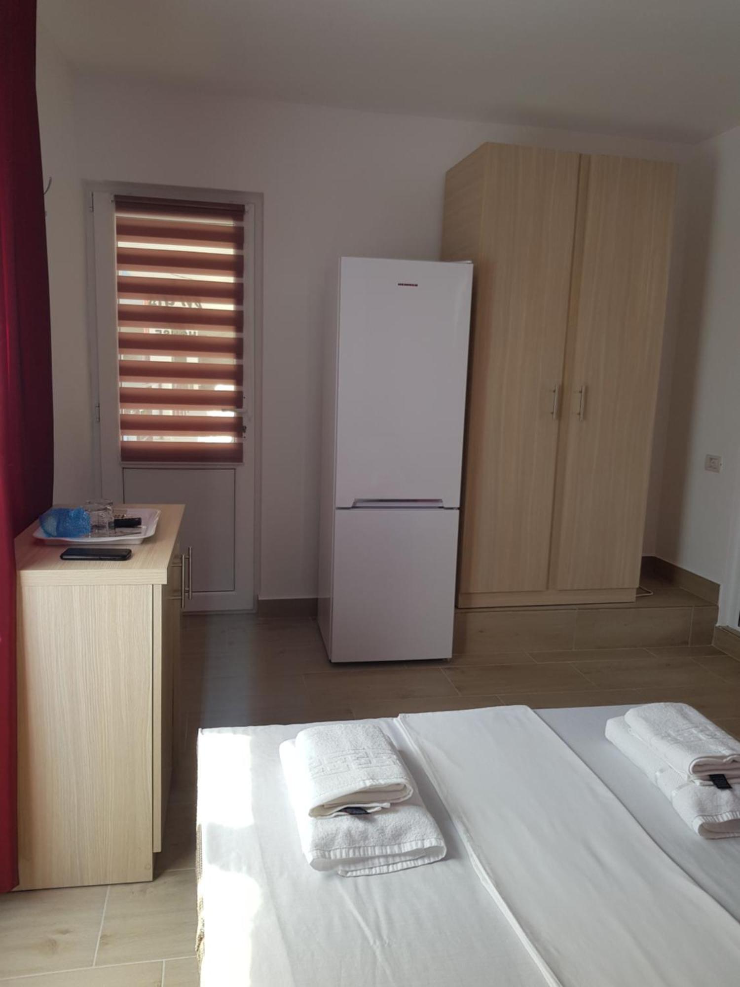 Evana House Костинешти Экстерьер фото